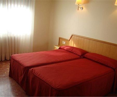 Hotel Chane La Puebla De Alfinden ภายนอก รูปภาพ