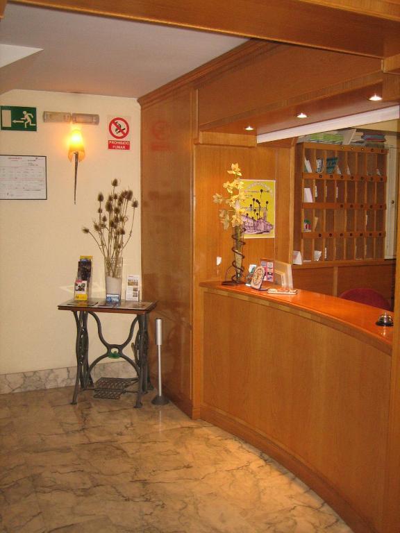 Hotel Chane La Puebla De Alfinden ภายนอก รูปภาพ